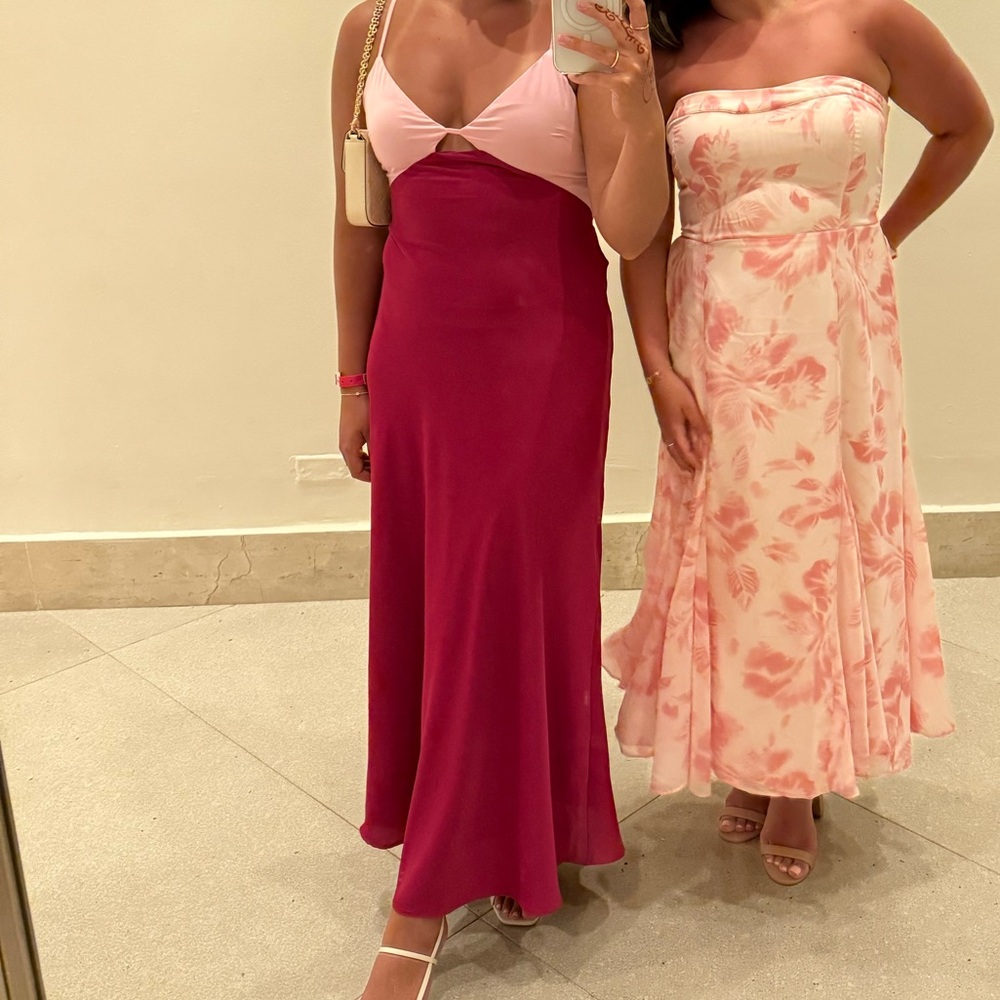 A&F Cutout Maxi Dress - Picture 4 of 7